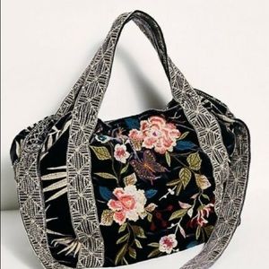 ❌sold❌Johnny Was Kasumi Velvet Tote